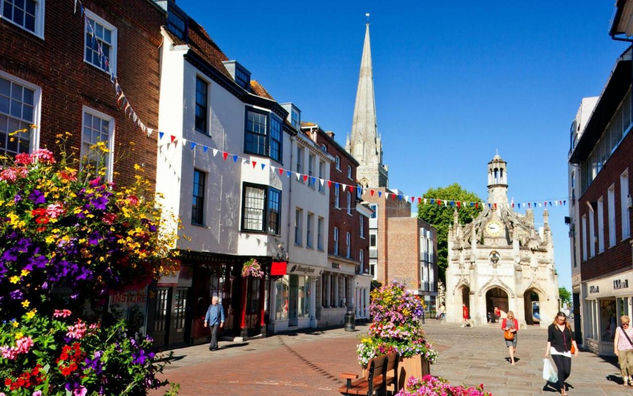 Purchases Restaurant & Accommodation Chichester Exterior photo